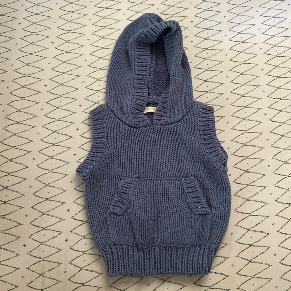 Baby dark blue knit vest with hood